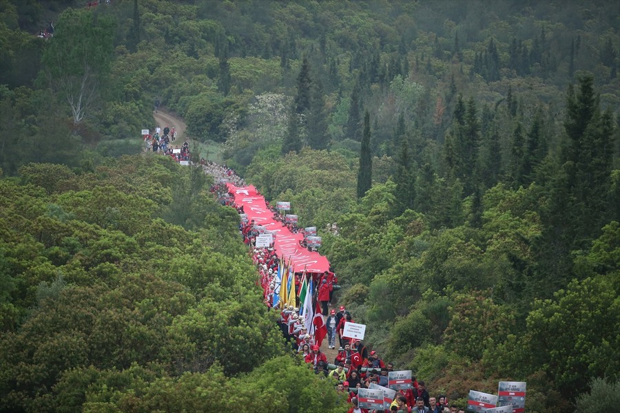 Çanakkale'de 57. Alay Vefa Yürüyüşü gerçekleştirildi