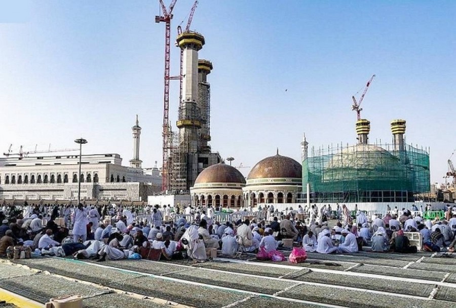 Mescid-i Haram’ın teras katı ibadete açıldı 