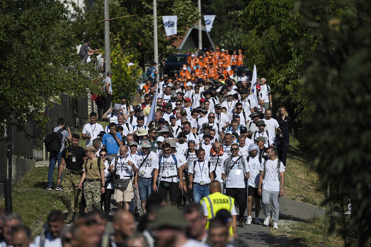 Srebrenitsa da tarihi yürüyüş bir kez daha yapılıyor