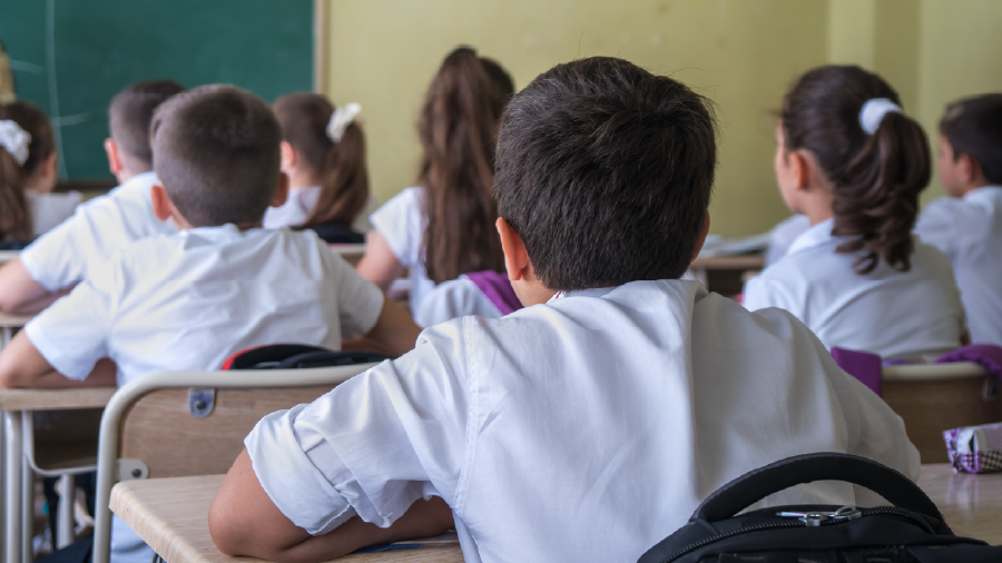 Cep telefonu ve sınıf annesi yok