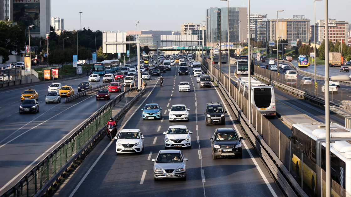 Trafikteki araç sayısı 24 milyonu geçti