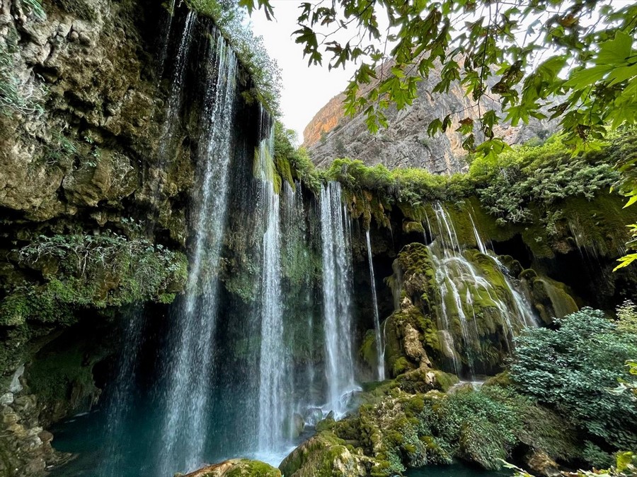 Mersin’in saklı köşesi: Yerköprü Şelalesi