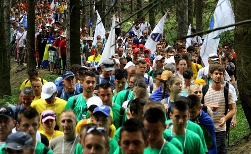 Bosna'da Srebrenitsa Yürüyüşü başladı