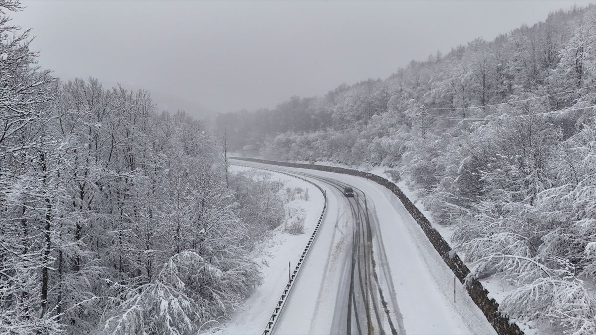Trakya'da Nisan ayında kar şaşırttı