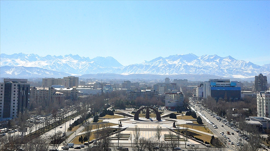Denize kıyısı olmayan Kırgızistan liman arayışında