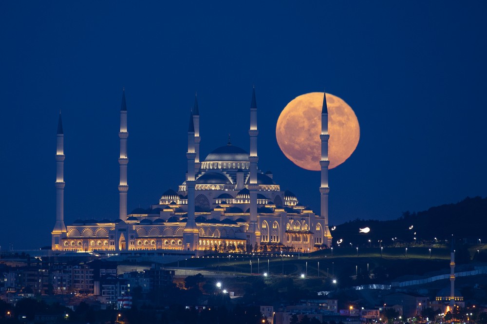 Mirac Kandili ne zaman idrak ediliyor?