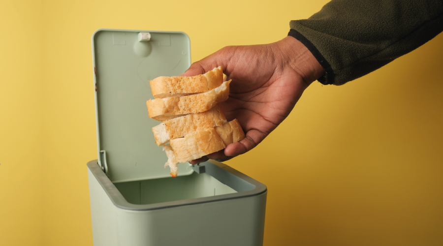 Sadece ekmek değil, hayat israf ediliyor