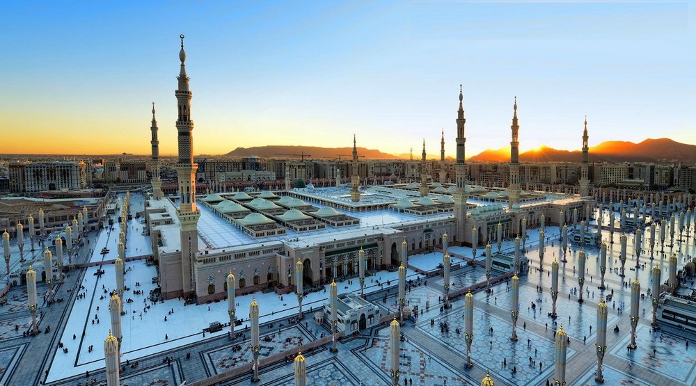 Yeryüzündeki 8 milyar insan için 8 milyar salavât çağrısı