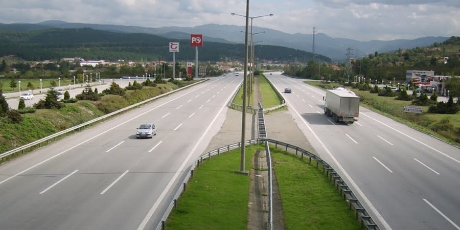 Bayram yoluna gidenlere ‘Kurallara uyun’ çağrısı