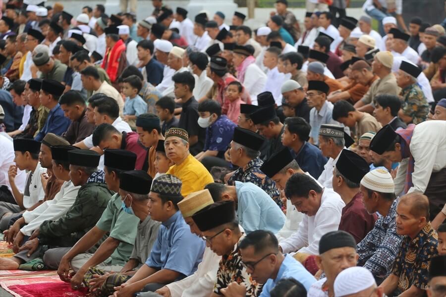 Endonezya‘da yüreklere sığmayan Peygamber (SAS) sevgisi