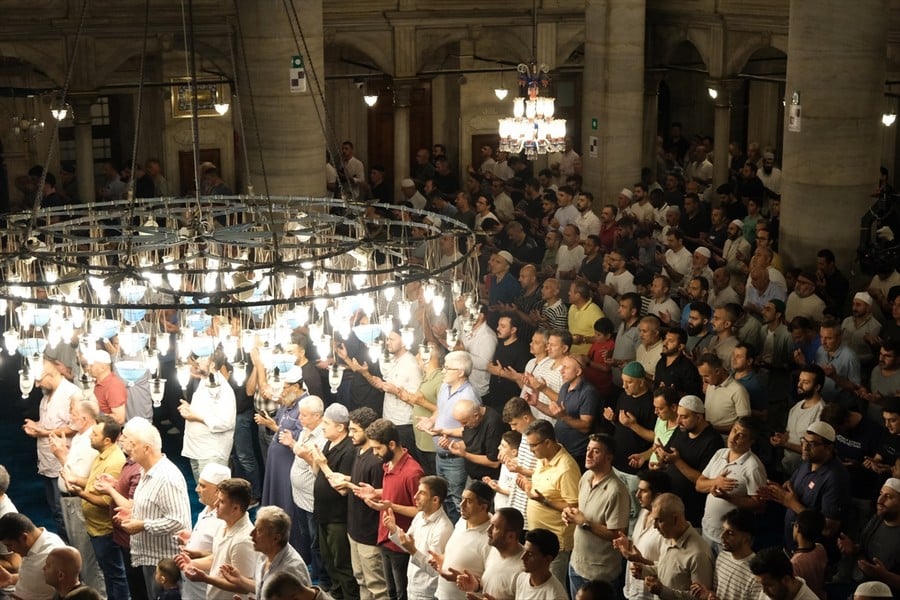 Mevlid Kandili dualarla idrak edildi