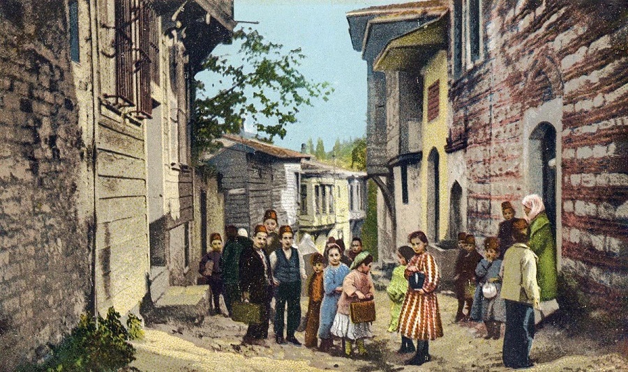 Okula başlamanın zarif bir örneği, 'Bed-i Besmele Töreni'