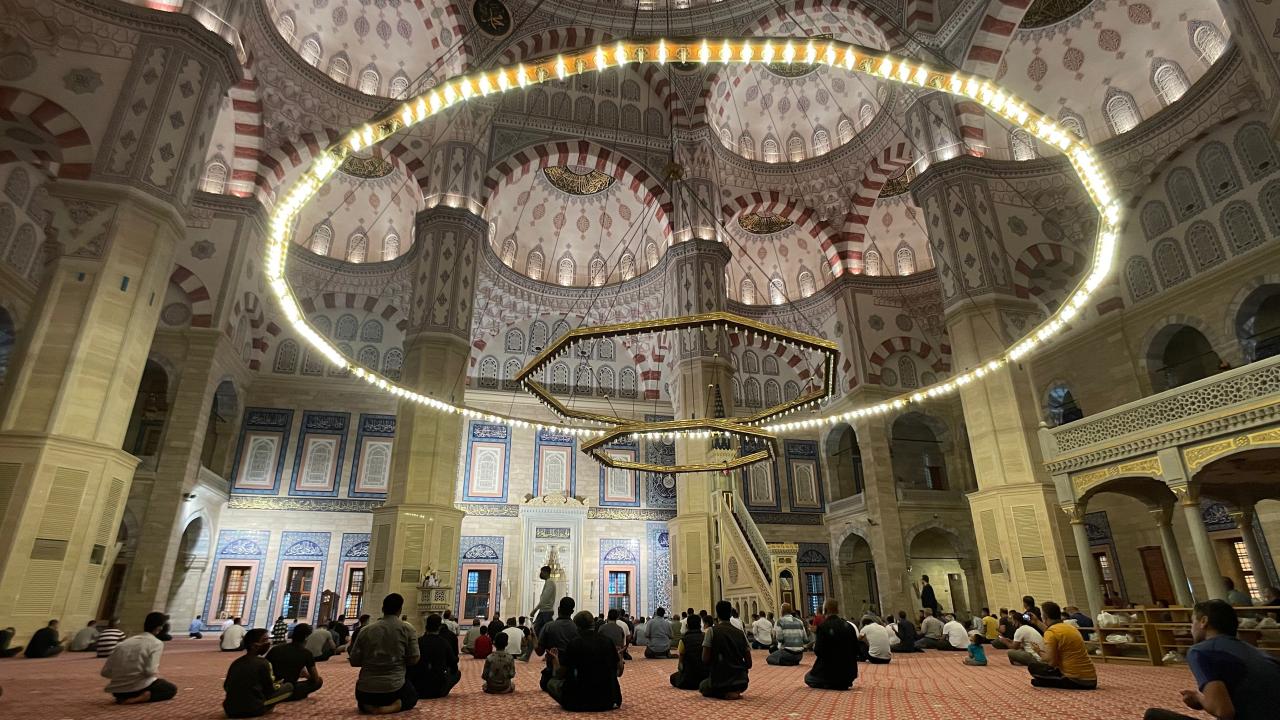 Mevlid Kandili nasıl idrak edilmeli?