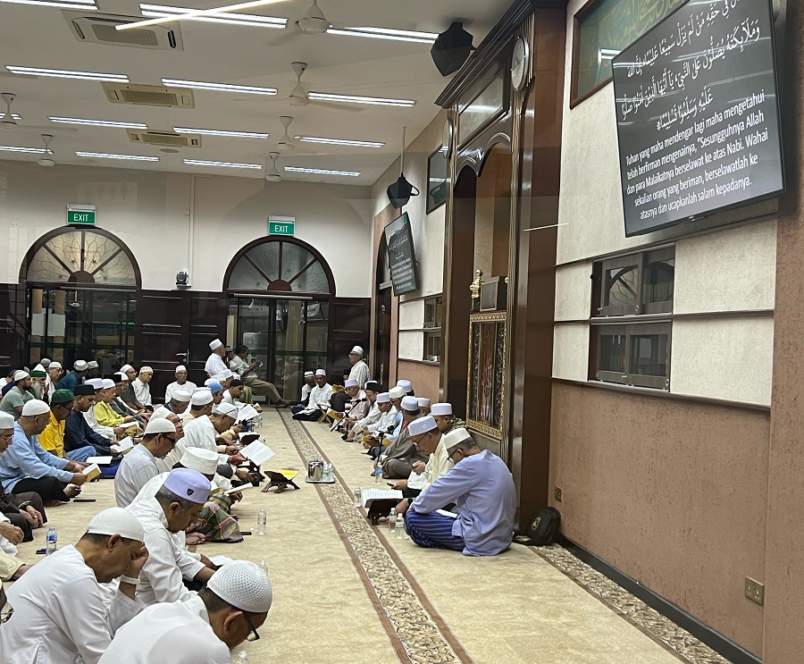 Singapur’da yediden yetmişe Mevlid Kandili kutlaması