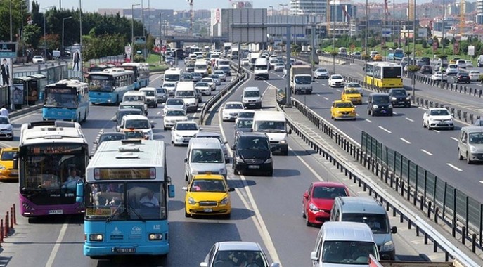 'Toplu ulaşıma kademeli mesai' önerisi