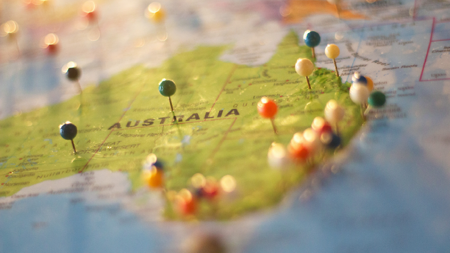 Avustralya’nın ilk Müslüman bakanları: Kur’an’a el basıp yemin ettiler