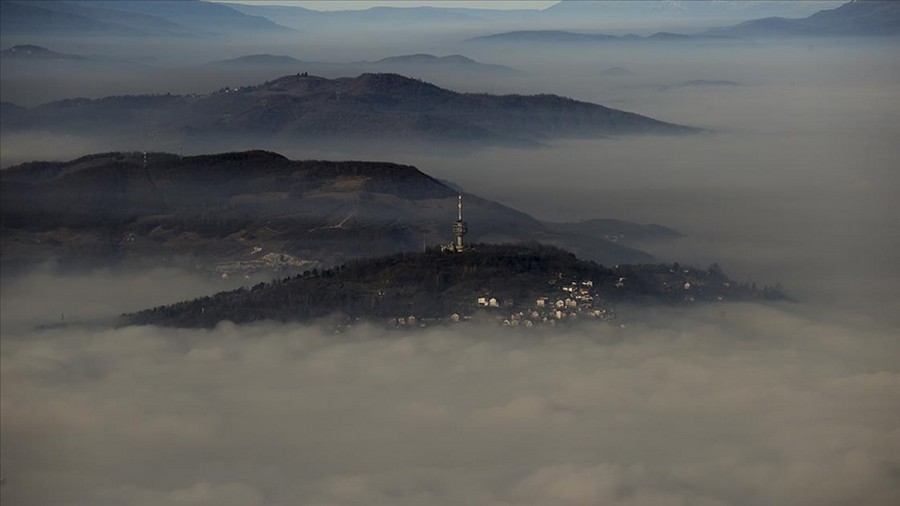 Saraybosna'da hava kirliliği görüş mesafesini azalttı