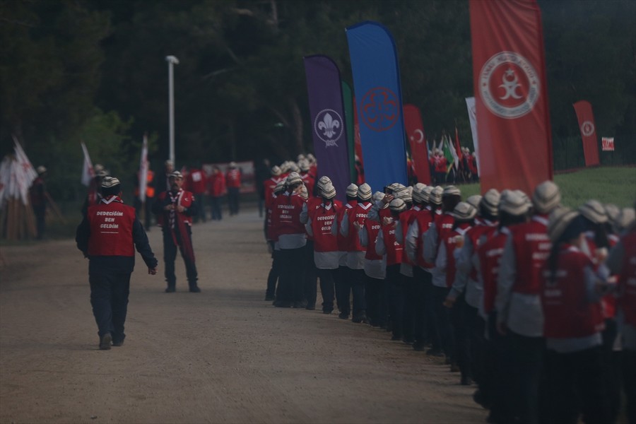 Çanakkale'de 110.Yılda 57. Alay Vefa Yürüyüşü
